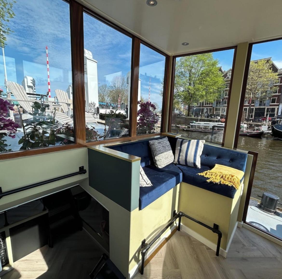 Bed & Breakfast Houseboat Reussi Amsterdam